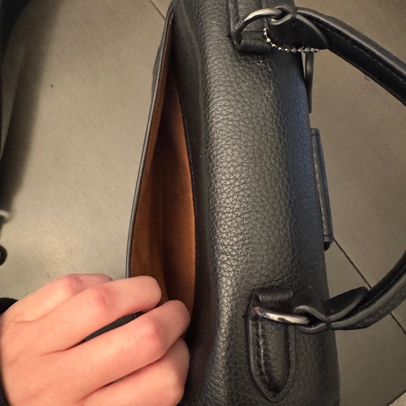 Black leather Coach purse - Picture 5 of 8